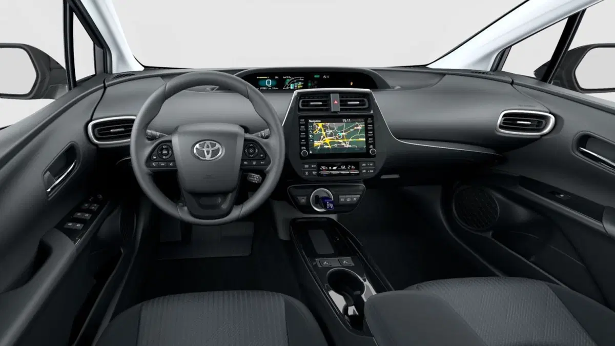 Toyota Prius Plug-In, ora ha 5 posti (2)