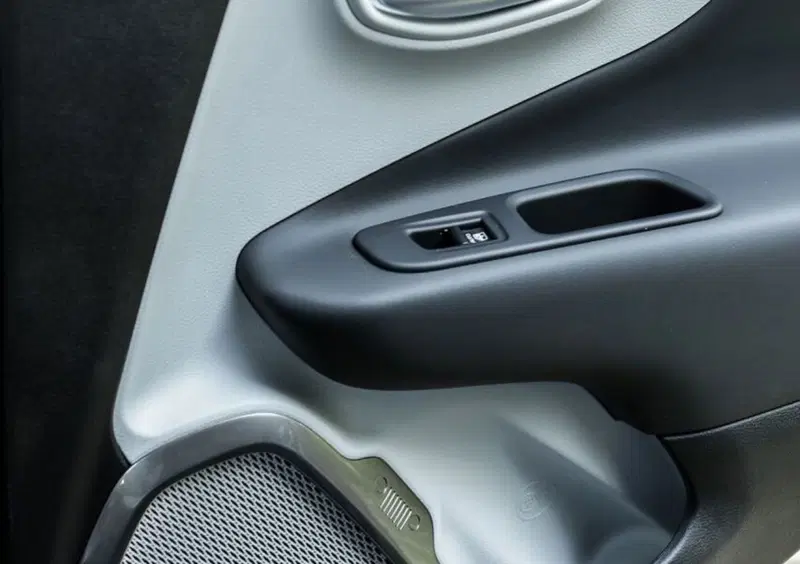 Jeep Renegade (2014-->>) (25)