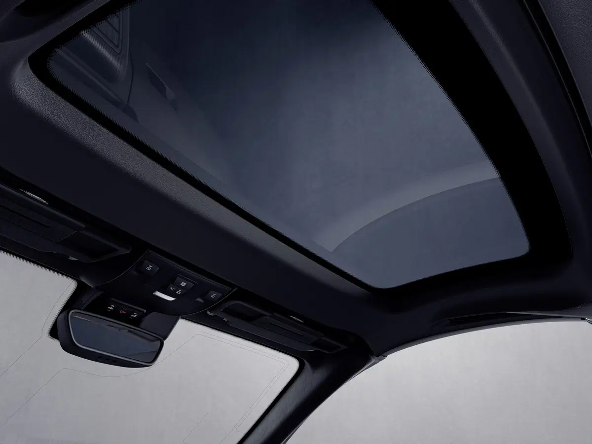 Mercedes-AMG SLC 43 [Video] (6)