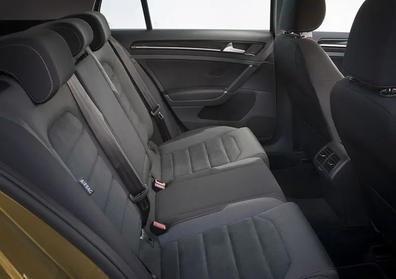 Volkswagen Golf (2014-17) (13)