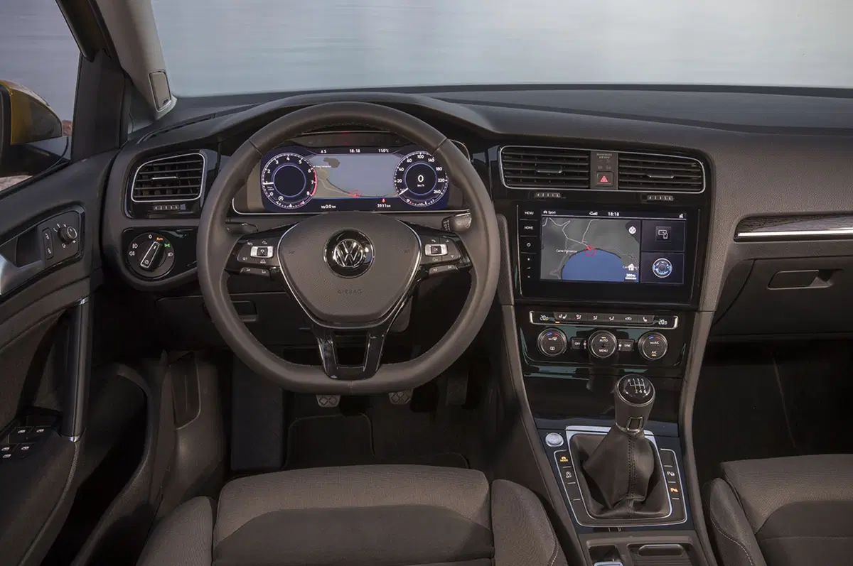 Volkswagen Golf Sportsvan 1.4 TSI Comfortline BlueMotion Technology (18)