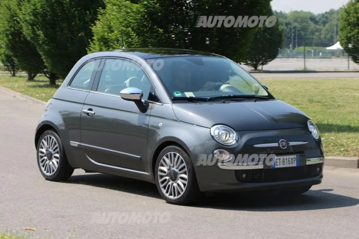 Fiat 500 0.9 TwinAir Turbo 85 CV Mirror (25)