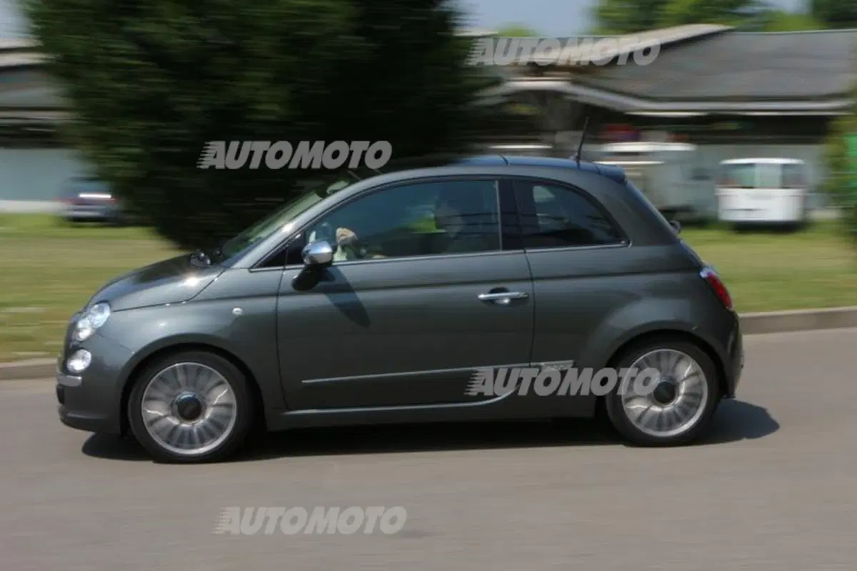 Fiat 500 0.9 TwinAir Turbo 85 CV Mirror (27)
