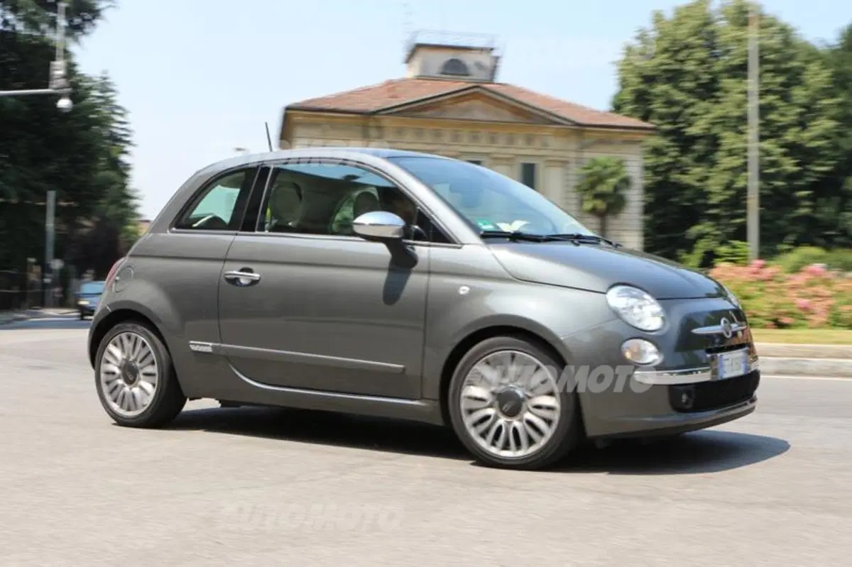 Fiat 500 0.9 TwinAir Turbo 85 CV Mirror (20)