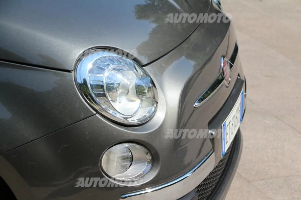 Fiat 500 0.9 TwinAir Turbo 85 CV Mirror (38)