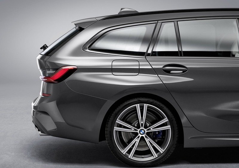 BMW Serie 3 Touring (2019->>) (43)