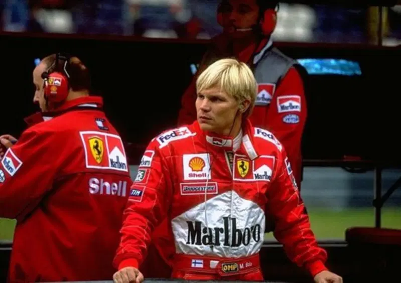 Mika salo all'epoca della parentesi con la Ferrari: era il 1999