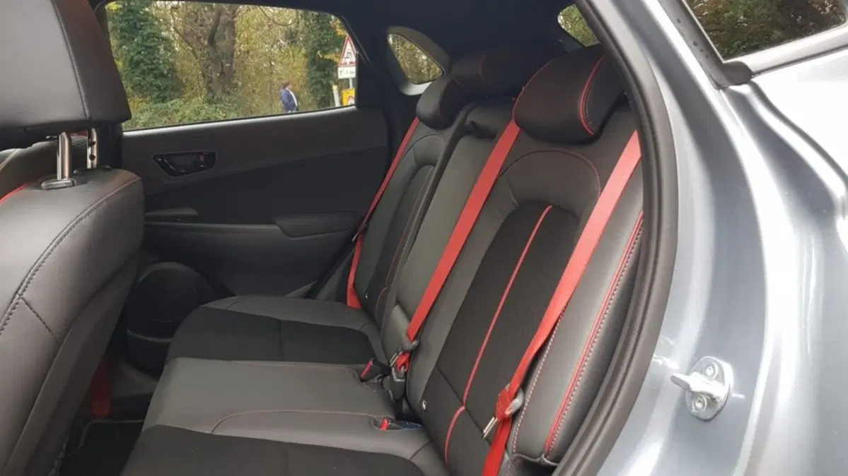 Hyundai Kona 1.6 CRDI 115 CV Exellence (13)