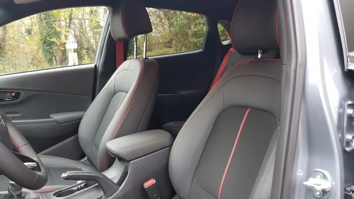 Hyundai Kona 1.6 CRDI 115 CV Exellence (12)