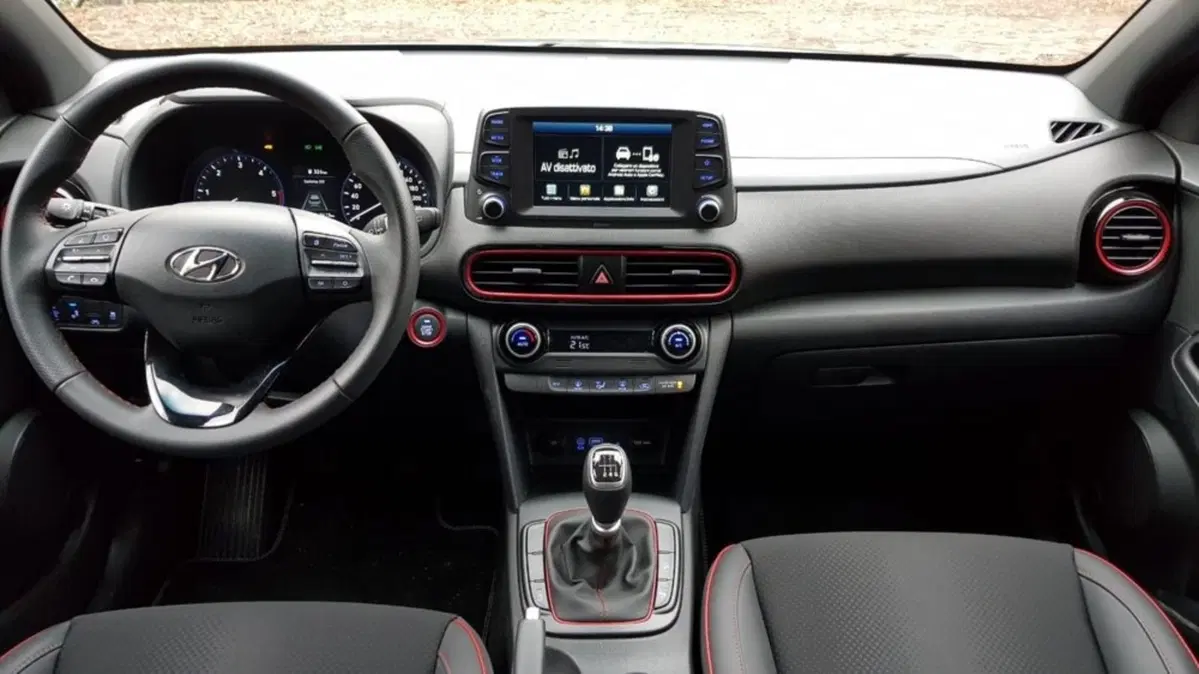 Hyundai Kona 1.6 CRDI 115 CV Exellence (19)