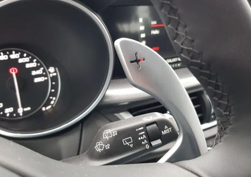 Alfa Romeo Stelvio (36)
