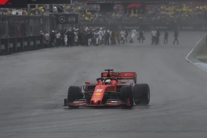 Voto 10 per Vettel, autore di una rimonta dall'ultima alla seconda posizione