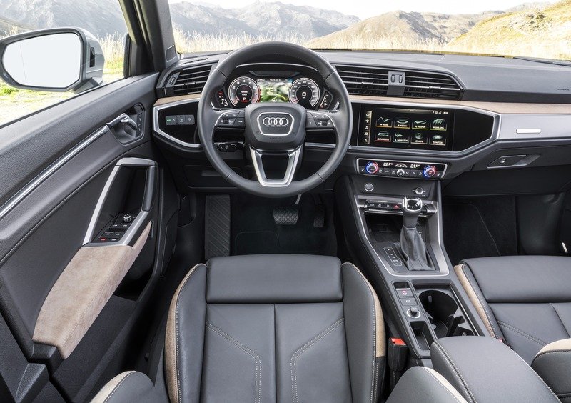Audi Q3 (2018->>) (16)