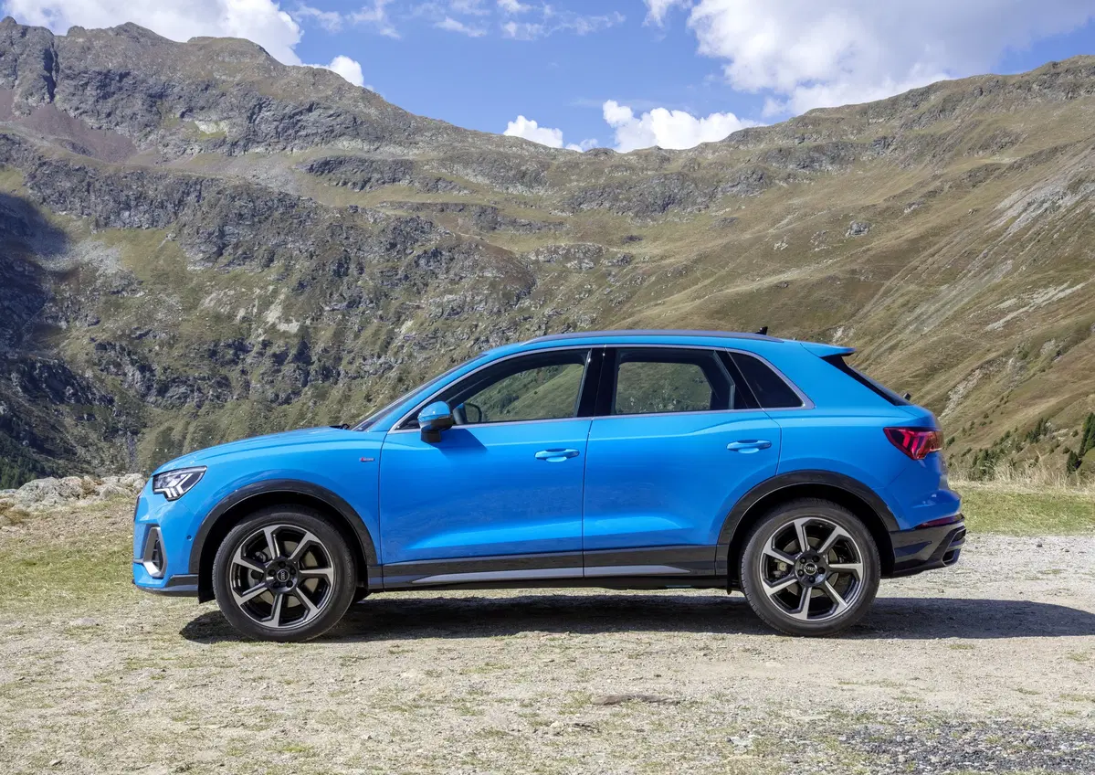 Audi Q3 35 TFSI S tronic (2)