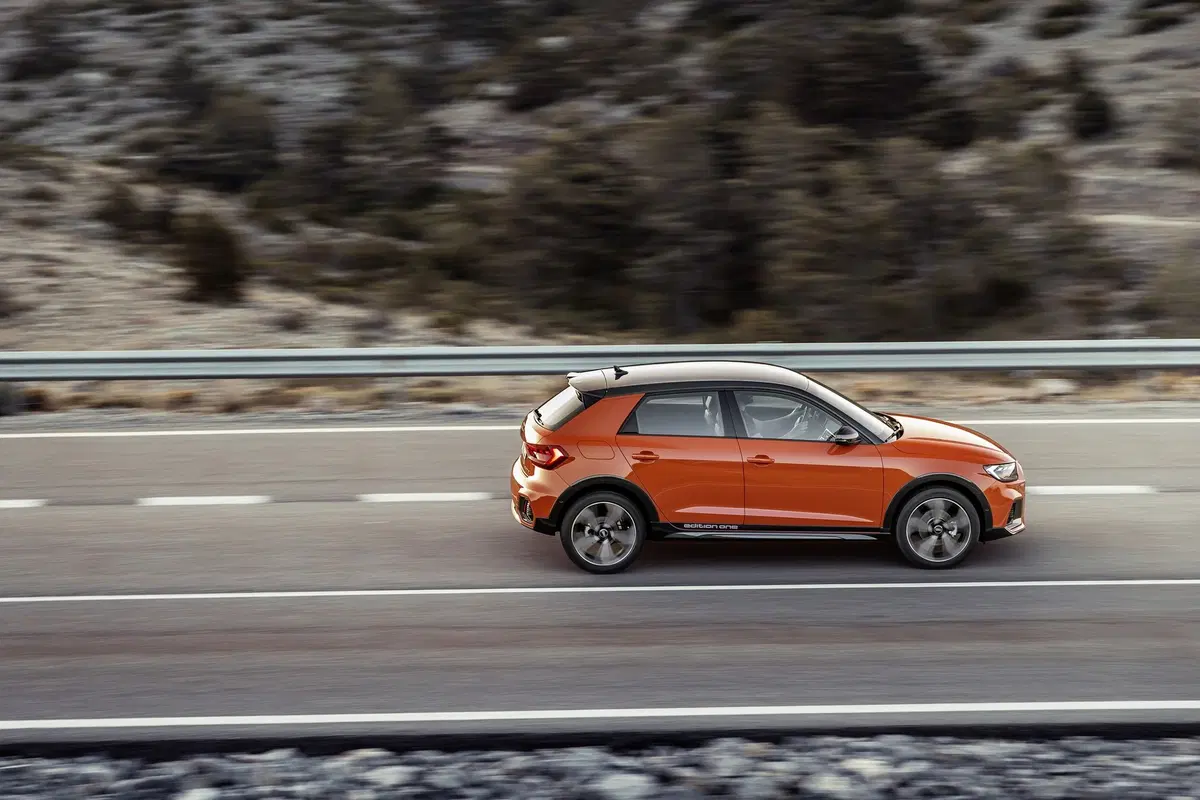 Audi A1 citycarver: il piccolo crossover di Ingolstadt (5)