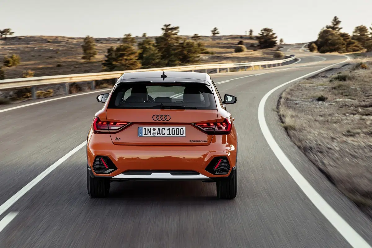 Audi A1 citycarver: il piccolo crossover di Ingolstadt (10)