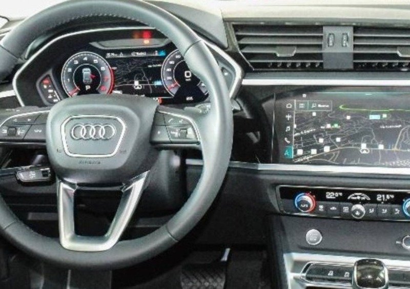 Audi Q3 (2018-->>) (12)