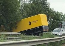 F1: Renault, incidente per un camion del team in Ungheria