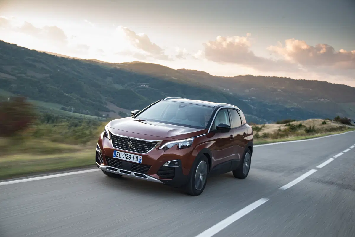 Peugeot 3008 Hybrid 225 e-EAT8 Allure (29)