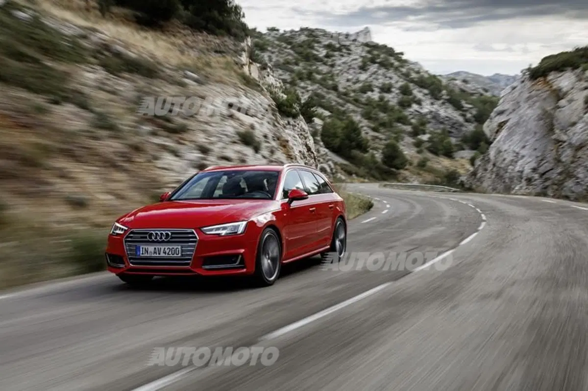 Audi A4 Avant 40 TFSI quattro S tronic Business Advanced (35)