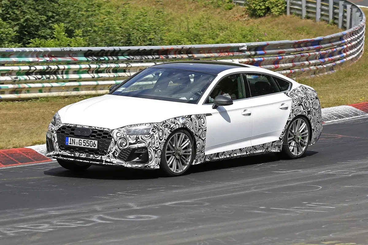 Audi S5: restyling alle porte per la Fastback e la Cabrio (3)