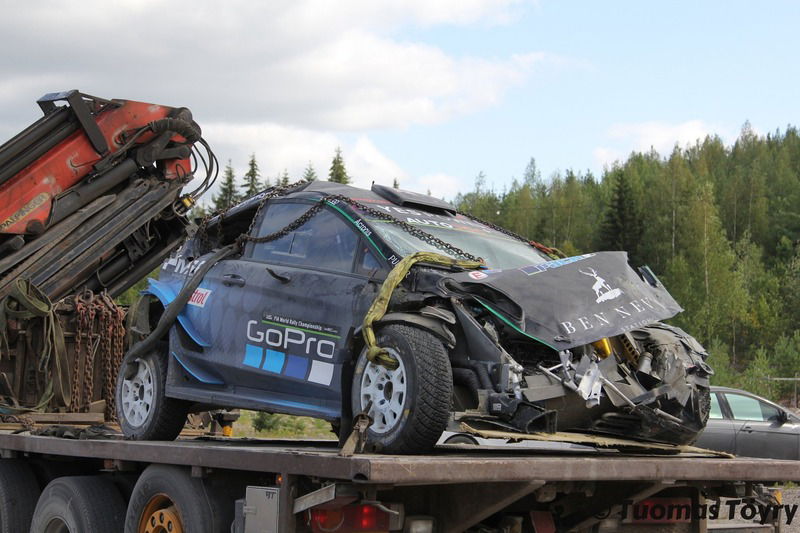 WRC 2019 Finlandia. Forfait Paddon, Auto Distrutta!