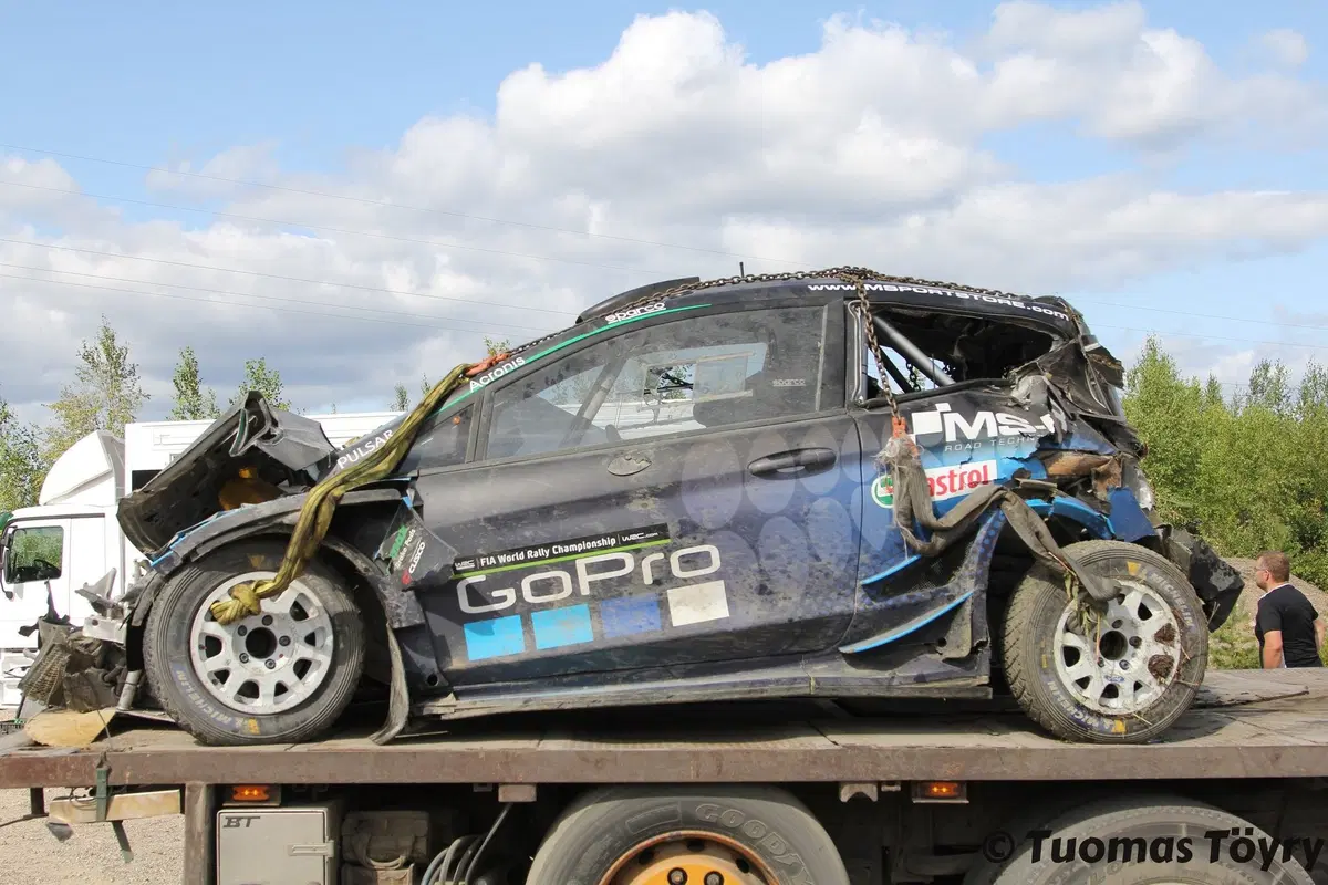 WRC 2019 Finlandia. Forfait Paddon, Auto Distrutta! (4)