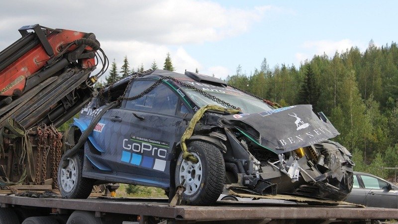 WRC 2019 Finlandia. Forfait Paddon, Auto Distrutta!
