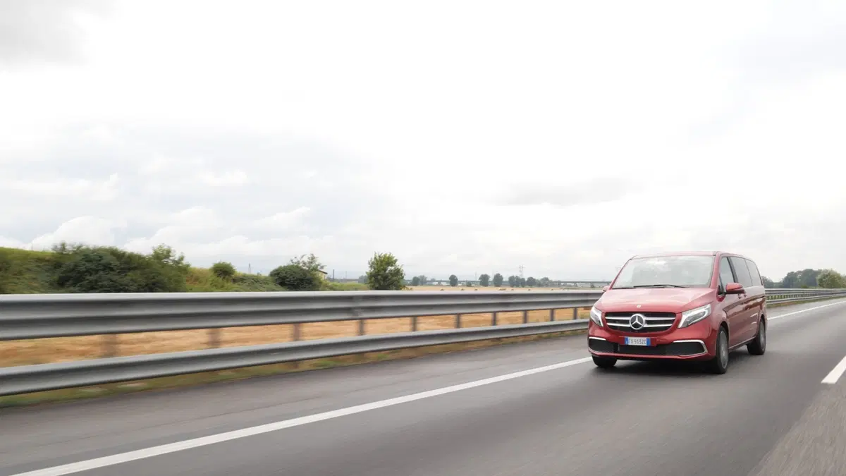 Mercedes Classe V. Come va in Business  (15)