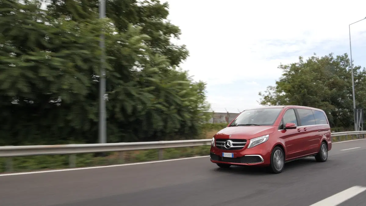 Mercedes Classe V. Come va in Business  (16)