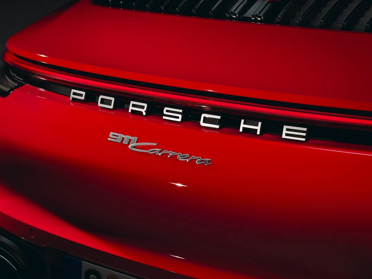 Porsche 911 Carrera: la entry level della gamma 992 (5)