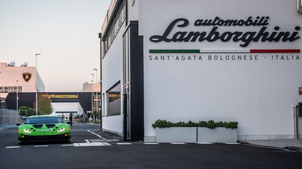 Lamborghini Huracan GT3 Evo, la belva realizzata interamente a Sant&#039;Agata Bolognese