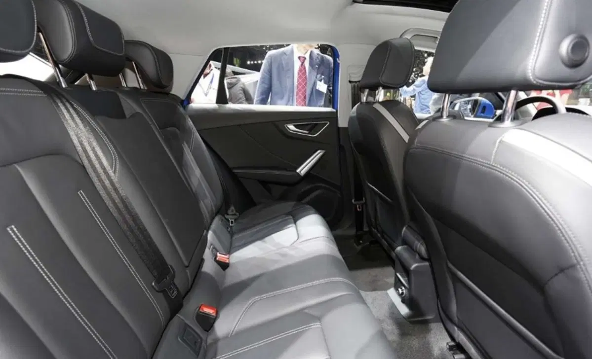 Audi Q2 (2016-->>) (31)