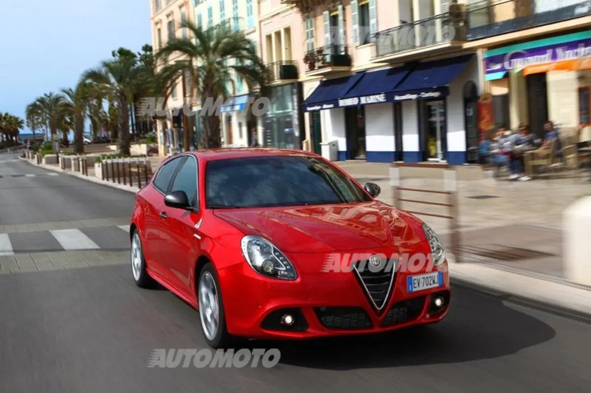 Alfa Romeo Giulietta 1.6 JTDm Sport 120cv my19 (28)