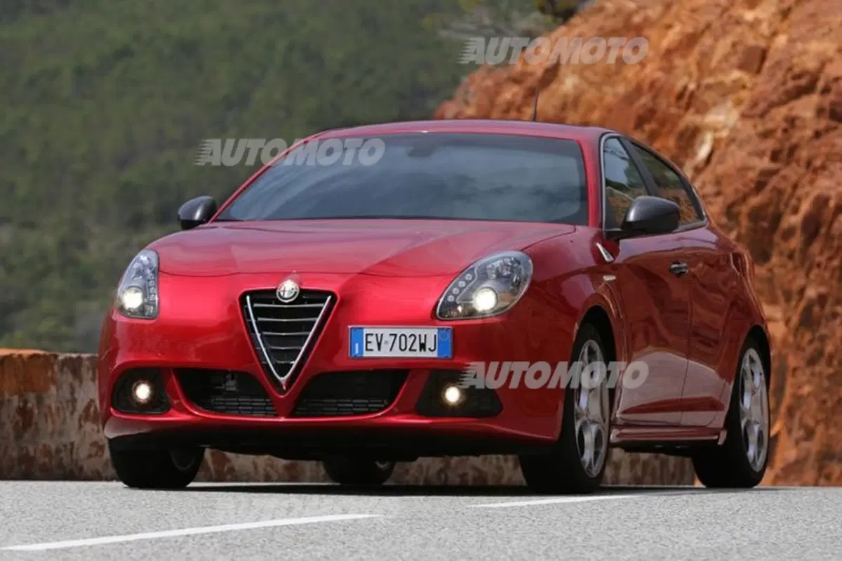 Alfa Romeo Giulietta 1.6 JTDm Sport 120cv my19 (27)