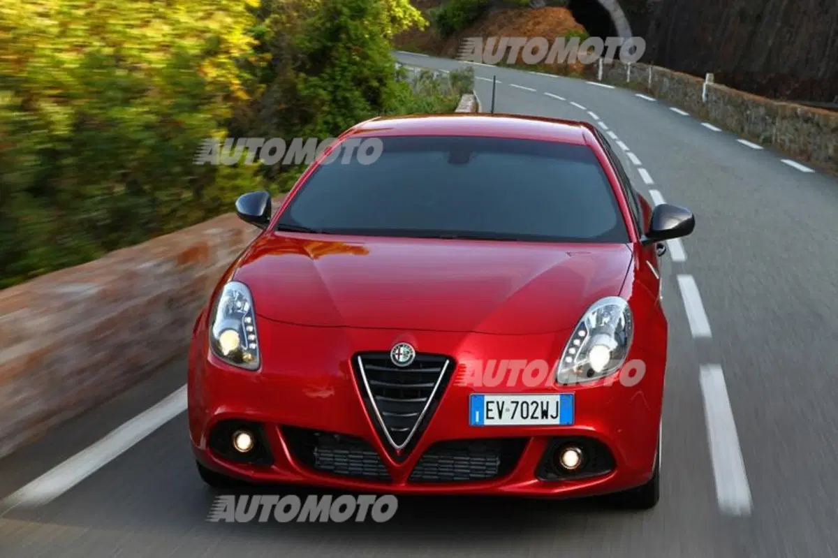 Alfa Romeo Giulietta 1.6 JTDm Sport 120cv my19 (24)