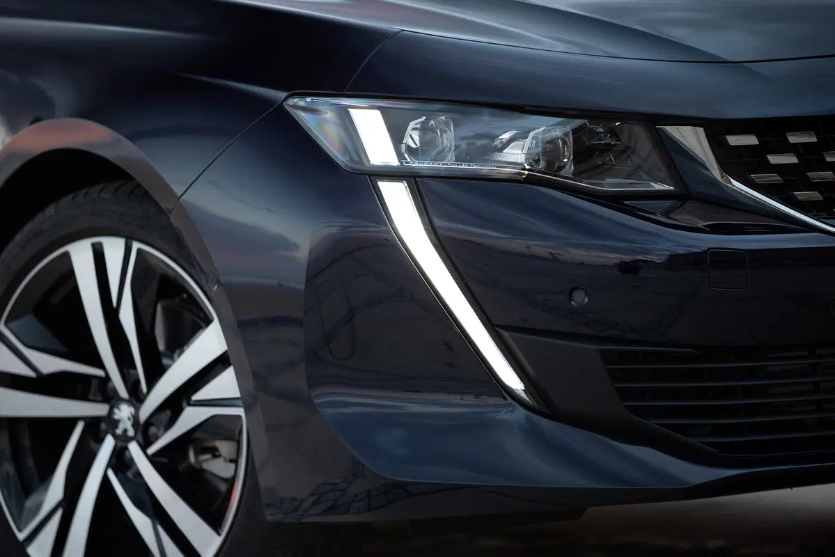 Peugeot 508 SW BlueHDi 130 Stop&Start EAT8 Business (23)