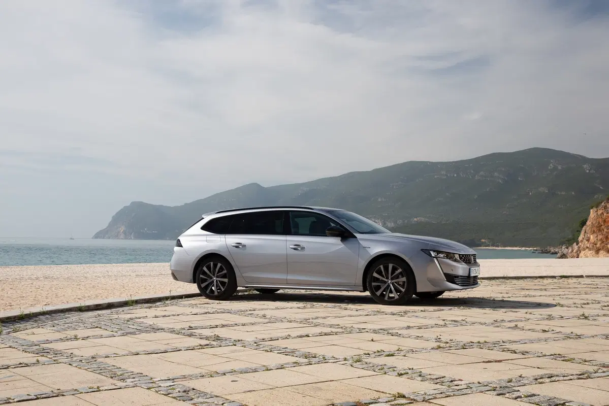 Peugeot 508 SW BlueHDi 130 Stop&Start EAT8 Business (38)