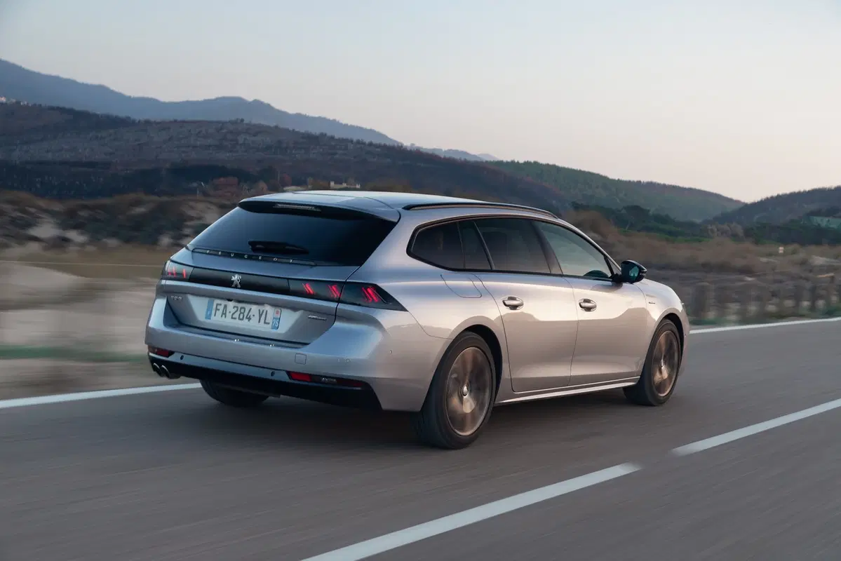 Peugeot 508 SW BlueHDi 130 Stop&Start EAT8 Business (17)