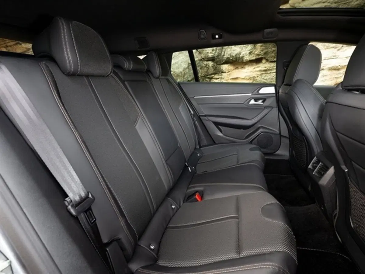 Peugeot 508 SW BlueHDi 130 Stop&Start EAT8 Business (26)