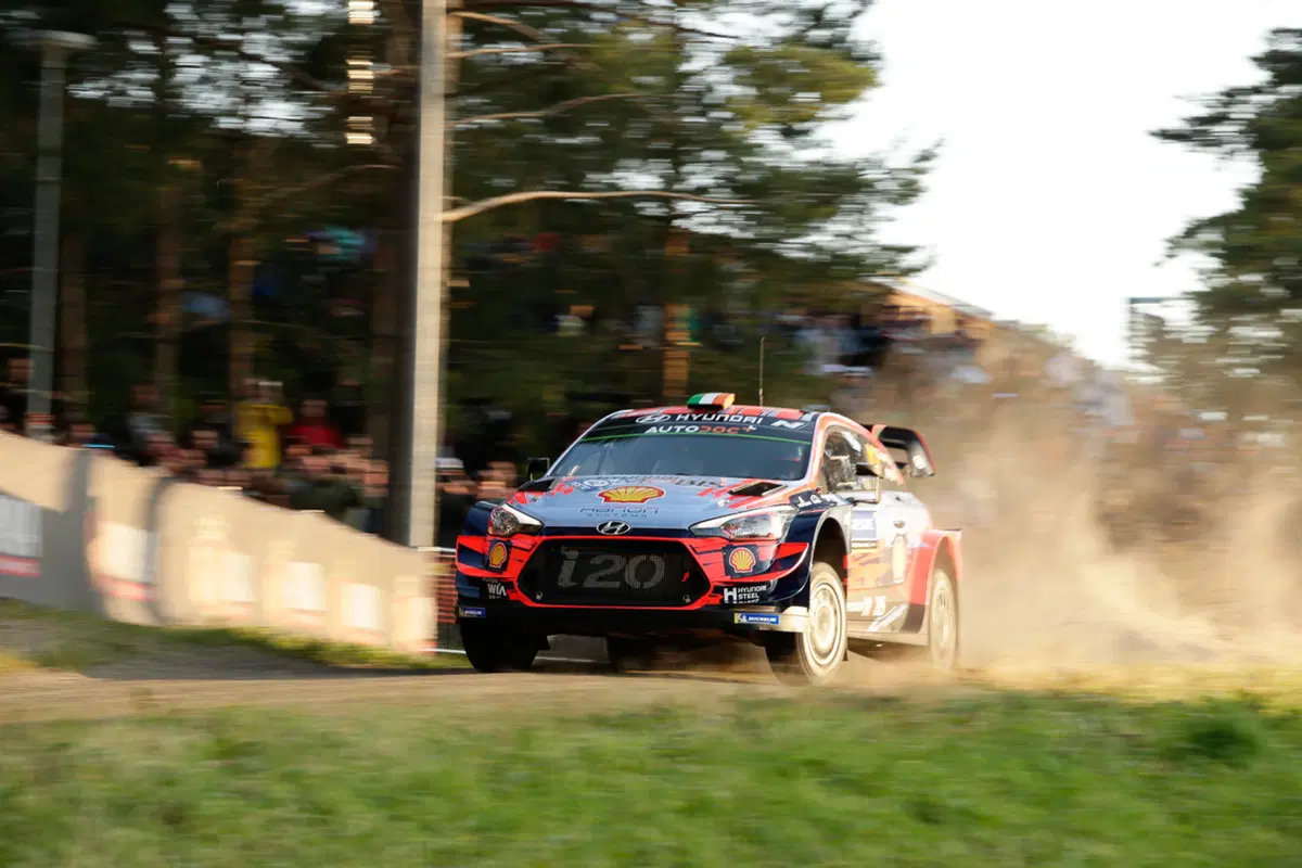 WRC 2019 Finlandia. Tutto in 2 secondi. Latvala-Meeke, Toyota, Tanak dietro a Lappi (11)