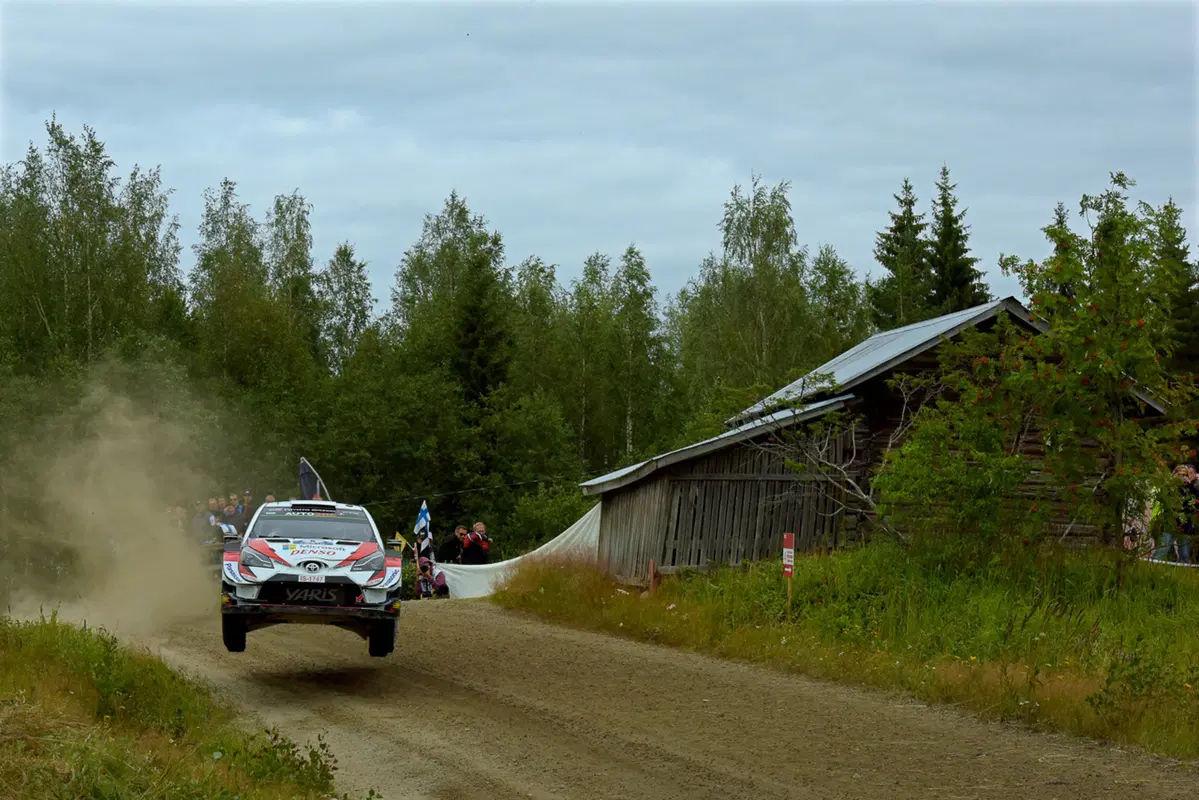 WRC 2019 Finlandia. Tutto in 2 secondi. Latvala-Meeke, Toyota, Tanak dietro a Lappi (24)