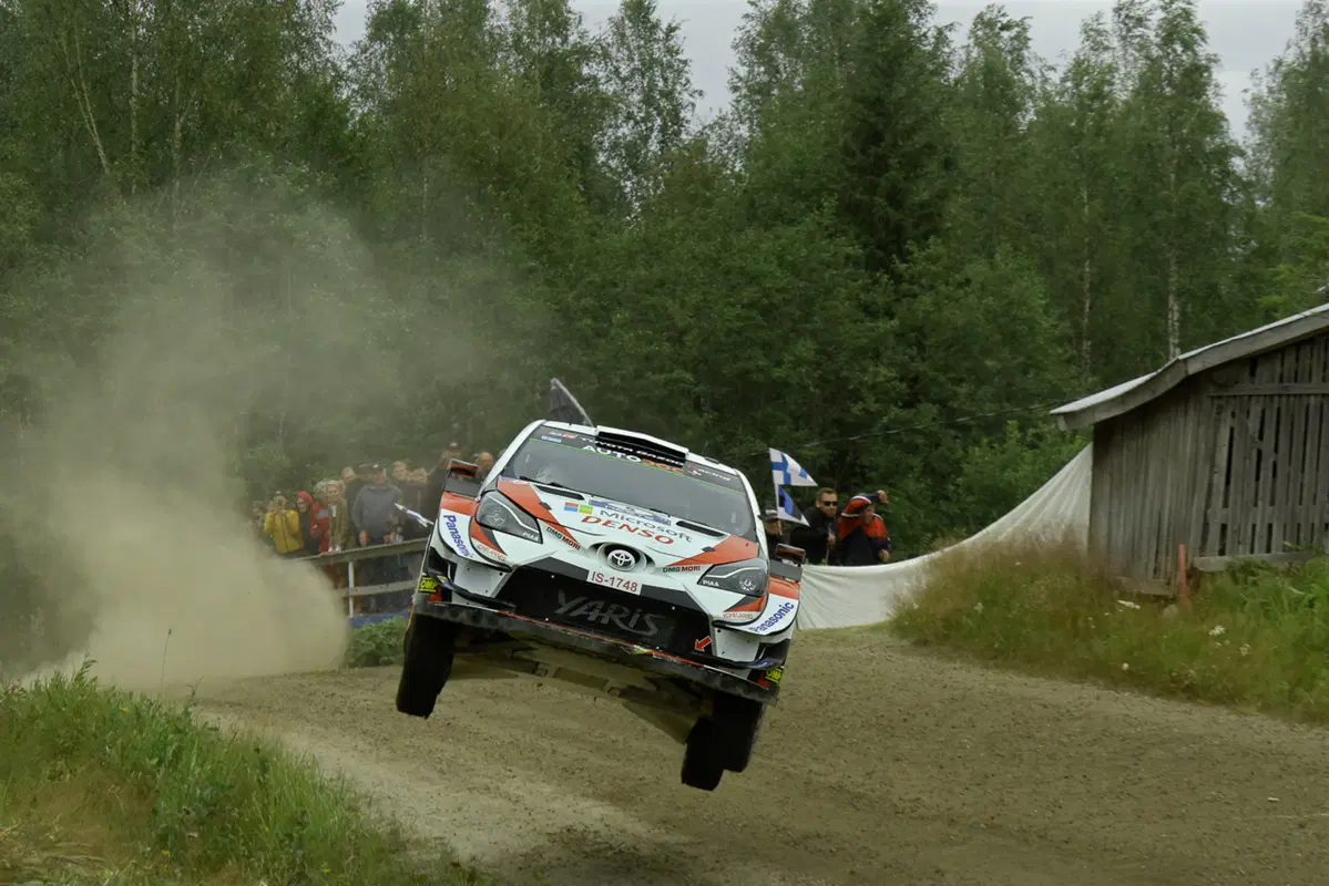WRC 2019 Finlandia. Tutto in 2 secondi. Latvala-Meeke, Toyota, Tanak dietro a Lappi (25)