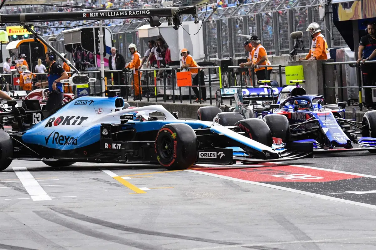 F1, GP Ungheria 2019: pole per Verstappen. Quarto Leclerc (34)