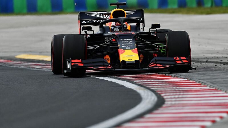F1, GP Ungheria 2019: pole per Verstappen. Quarto Leclerc