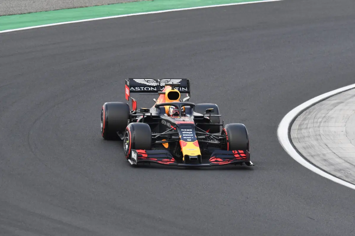 F1, GP Ungheria 2019: Ferrari, quanti problemi (16)