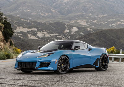 Lotus Evora GT 2020 | 416 CV e -30kg per la coupé britannica