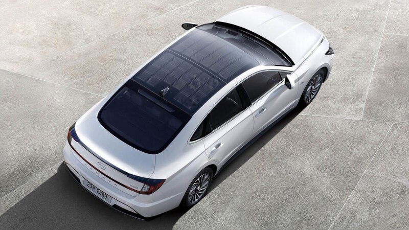 Pannelli solari per auto | Eccoli sulla Hyundai Sonata Hybrid