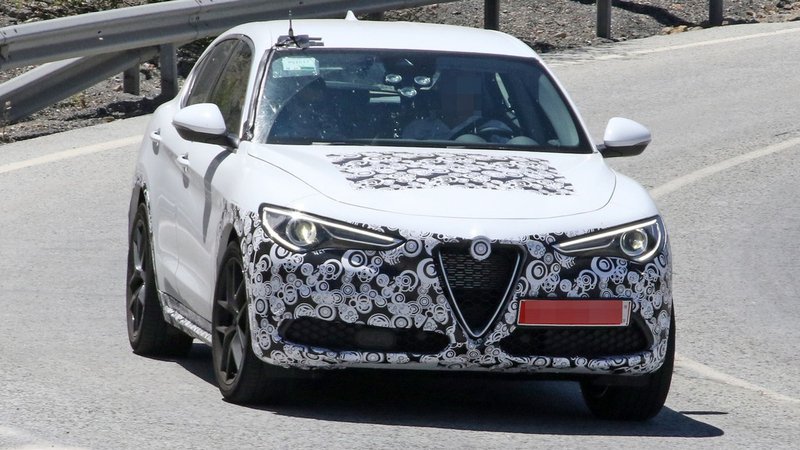 Alfa Romeo Stelvio 2020 | In arrivo un leggero restyling per lei e Giulia