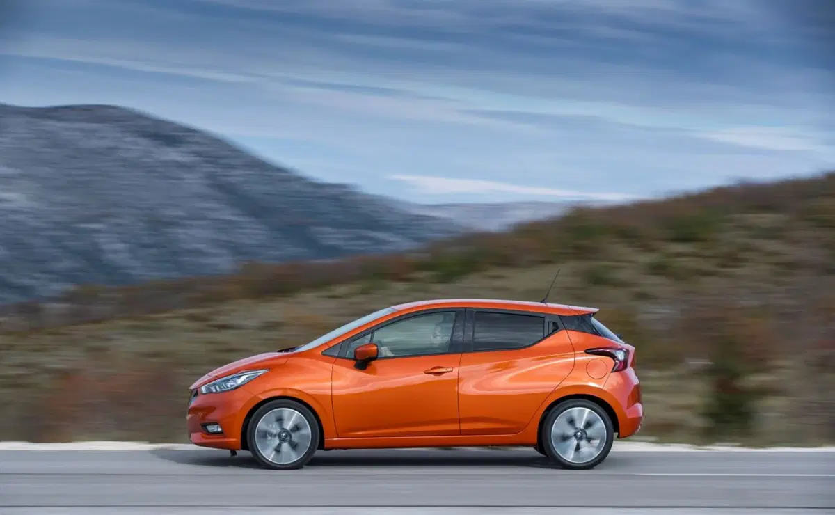 Nissan Micra IG-T 100 Xtronic 5 porte Tekna (2)